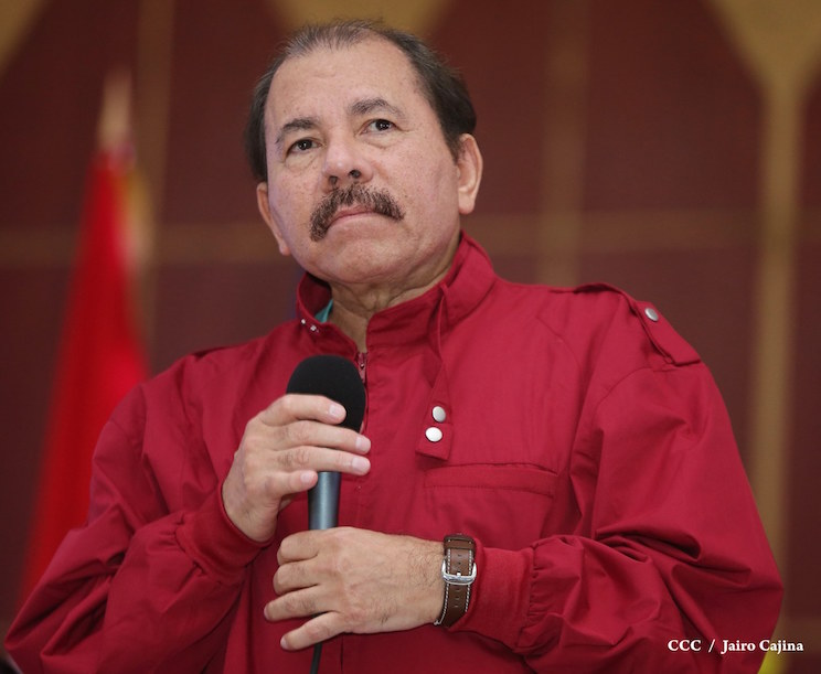 Presidente Daniel Ortega y Compa&ntilde;era Rosario Murillo con trabajadores y trabajadoras de Nicaragua